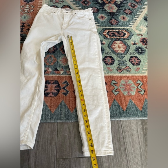 EVERLANE| White Skinny Ankle Jeans, Size 27••• - Picture 11 of 13